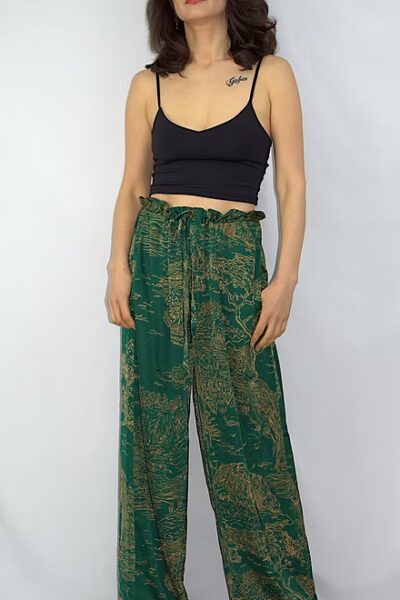 Pantalon Kimono décor paysage asiatique doré sur fond vert