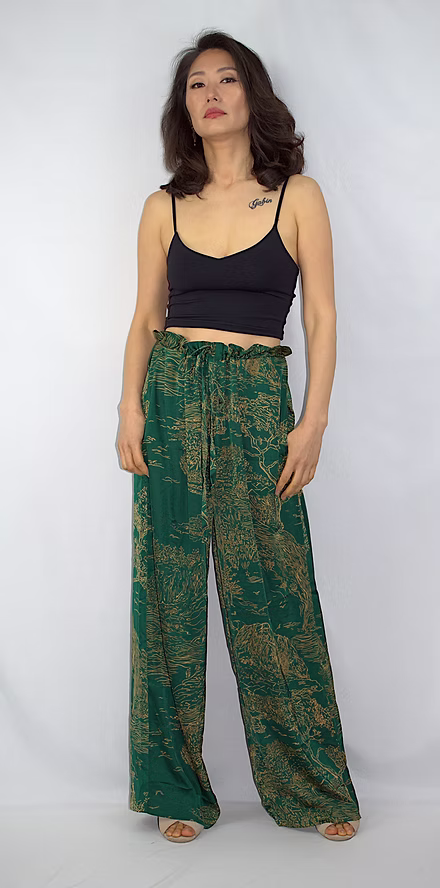 Pantalon Kimono décor paysage asiatique doré sur fond vert