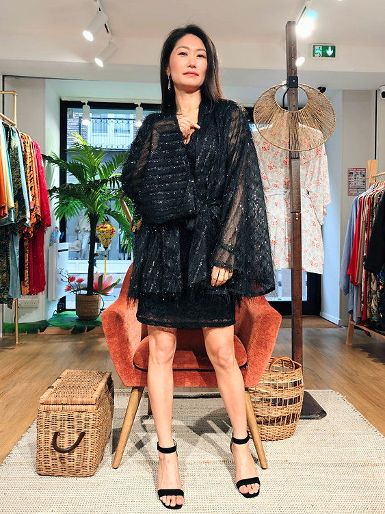 Veste kimono Courte en fourrure noire scintillante – Image 2